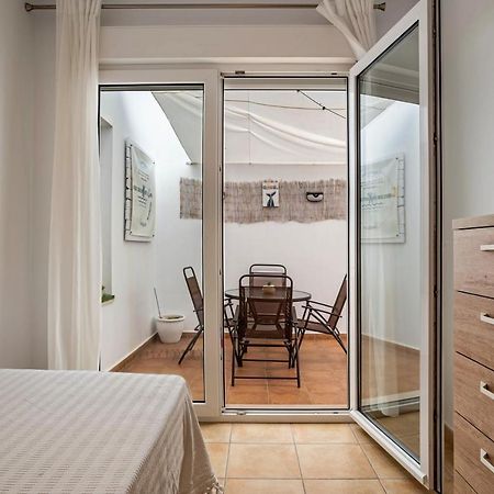 Casa Senores Cura - Solo Familias Conil De La Frontera Luaran gambar